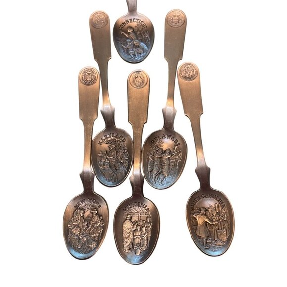Franklin Mint Set Of 6 Pewter State Souvenir Spoons Featuring Colonial Scenes 19 - Picture 1 of 15